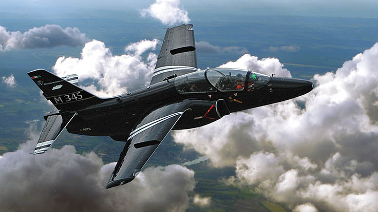 Successful first flight for the Aermacchi M-345HET