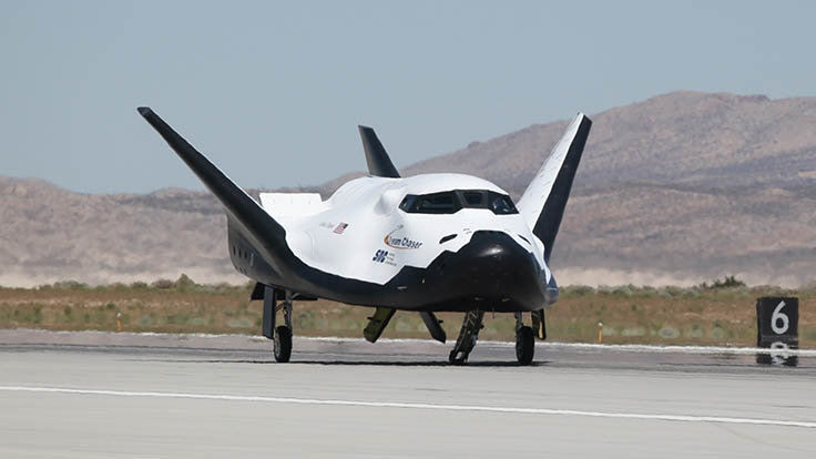Sierra Nevada Corp.'s Dream Chaser undergoes captive carry test