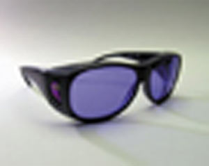 Kentek adds Fosta FogFree coating to its laser safety eyewear