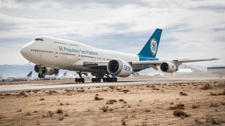 GE9X engine takes first flight
