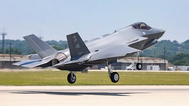 Joint Program Office, Lockheed Martin deliver 300th F-35